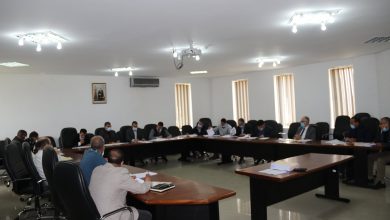 صورة إجتماع اللجنة المكلفة بالبيئة والتعمير